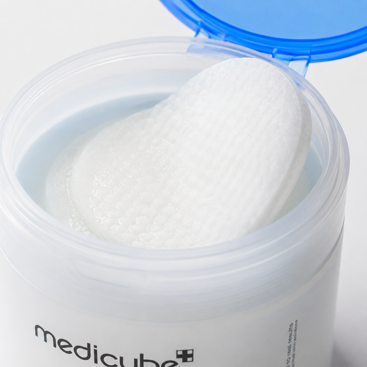 Medicube Zero Pore Pad 2.0, 70 pcs - Image 2
